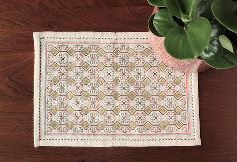 Tansy Table Mat by Avlea Folk Embroidery Counted Cross Stitch Kit