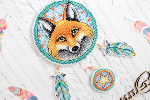 FOX Dream Catcher Double Sided on Plastic Canvas Counted Cross Stitch Kit from M.P. Studia