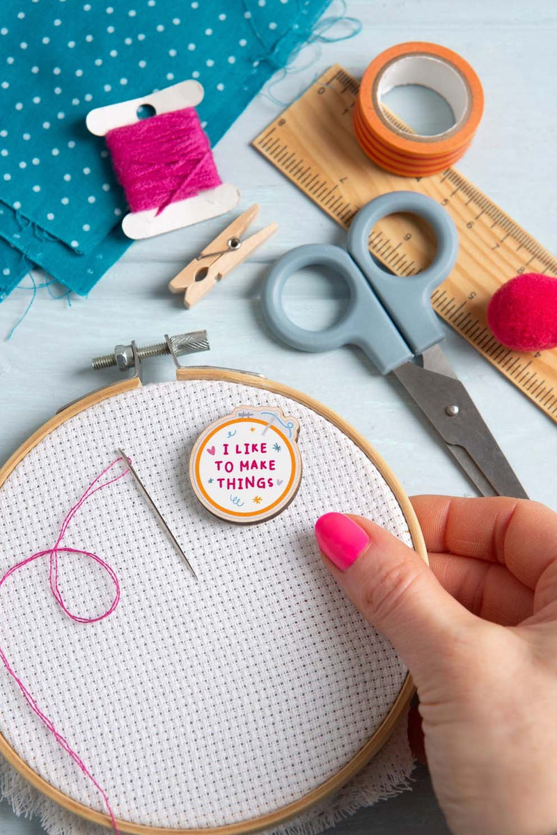 I Like To Make Things Magnetic Needle Minder  From Hawthorn Handmade