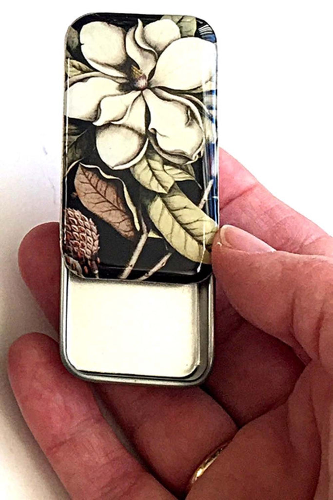Magnolia Tin NEEDLE CASE NEEDLE ORGANIZER-Small