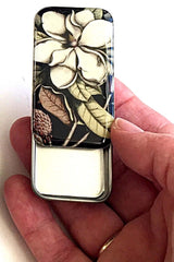 Magnolia Tin NEEDLE CASE NEEDLE ORGANIZER-Small