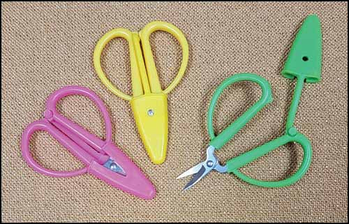 Mighty Mite Mini Embroidery Scissors, pack of 3