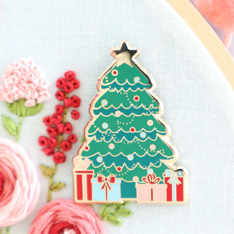Christmas TREE Magnetic Needle Minder by Flamingo Toes