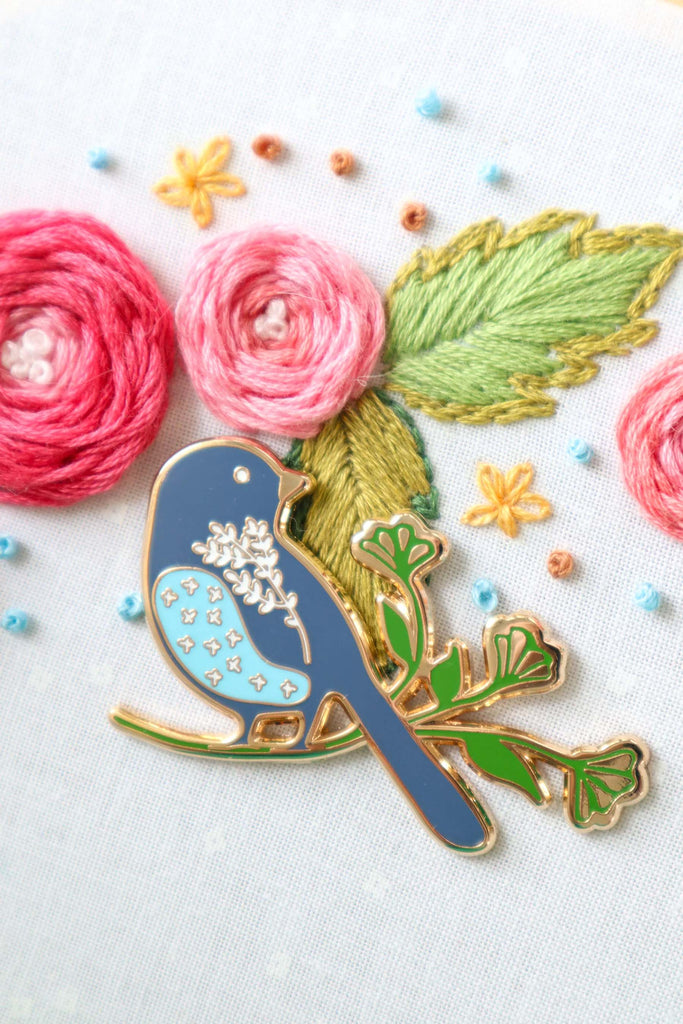 Songsparrow Magnetic Needle Minder by Flamingo Toes