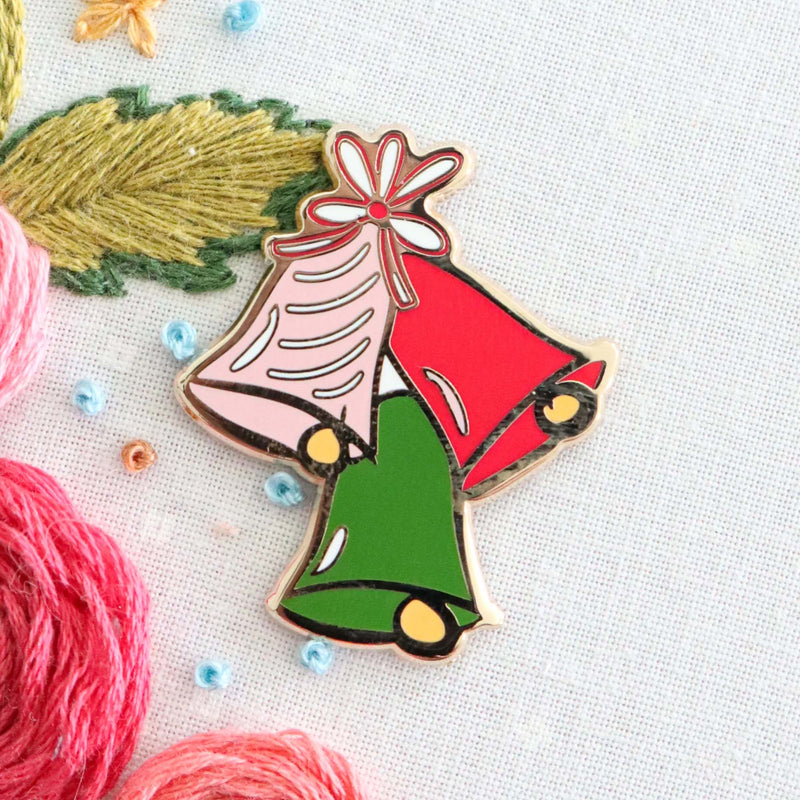 Christmas Jingle Bells Magnetic Needle Minder by Flamingo Toes