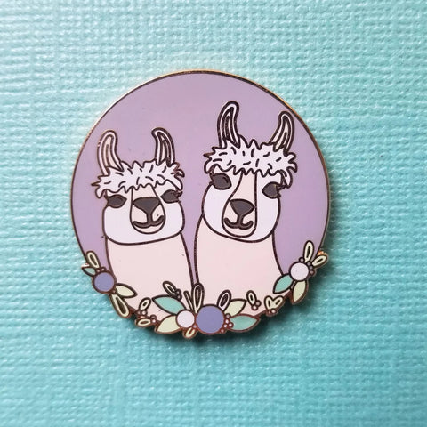 LLAMA MAMAS ENAMEL NEEDLE MINDER By Jessica Long Embroidery