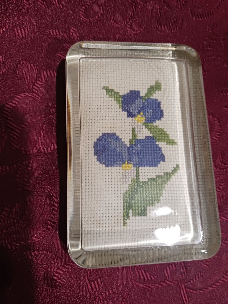 Hand Made  Rectangle Glass Paperweight from Yarntree