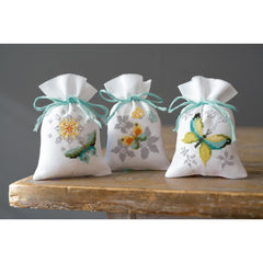 product_title] - Artful Needleworker Counted Cross Stitch Kit