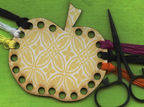 Kelmscott Design's Primitive White Pumpkin Thread Keep